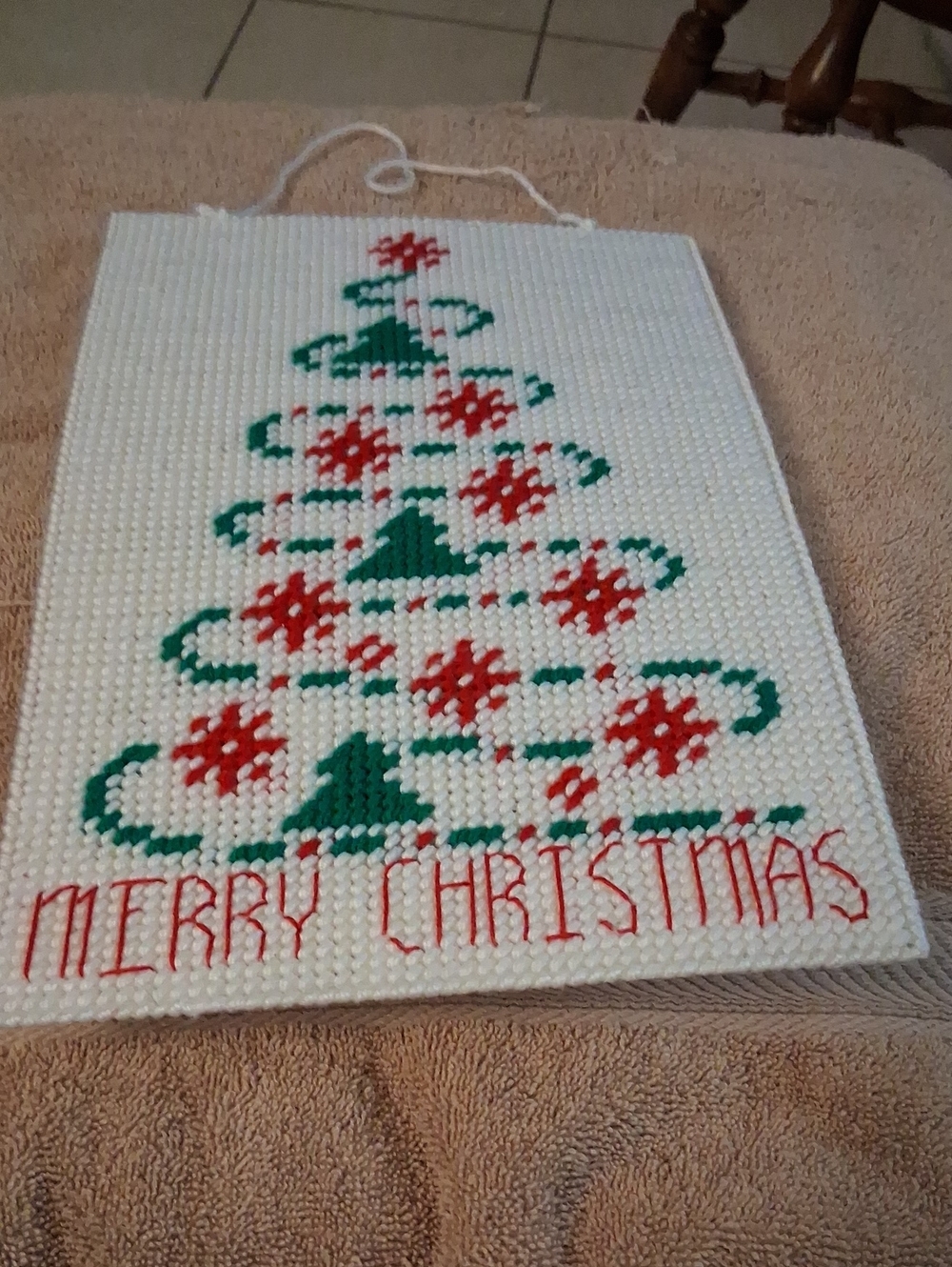 Festive Green & Red Christmas Tree Wall Hanging